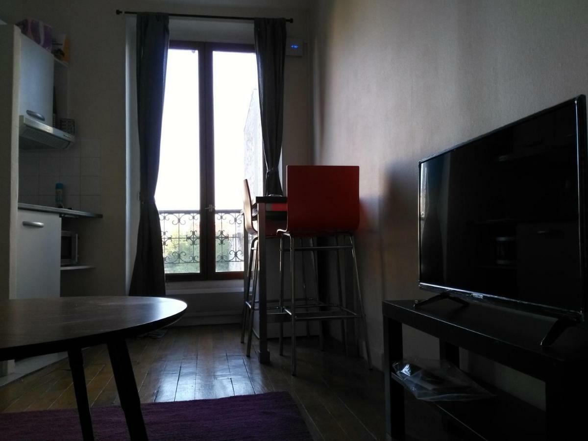 Charming Parisian Studio! Ivry-sur-Seine Luaran gambar